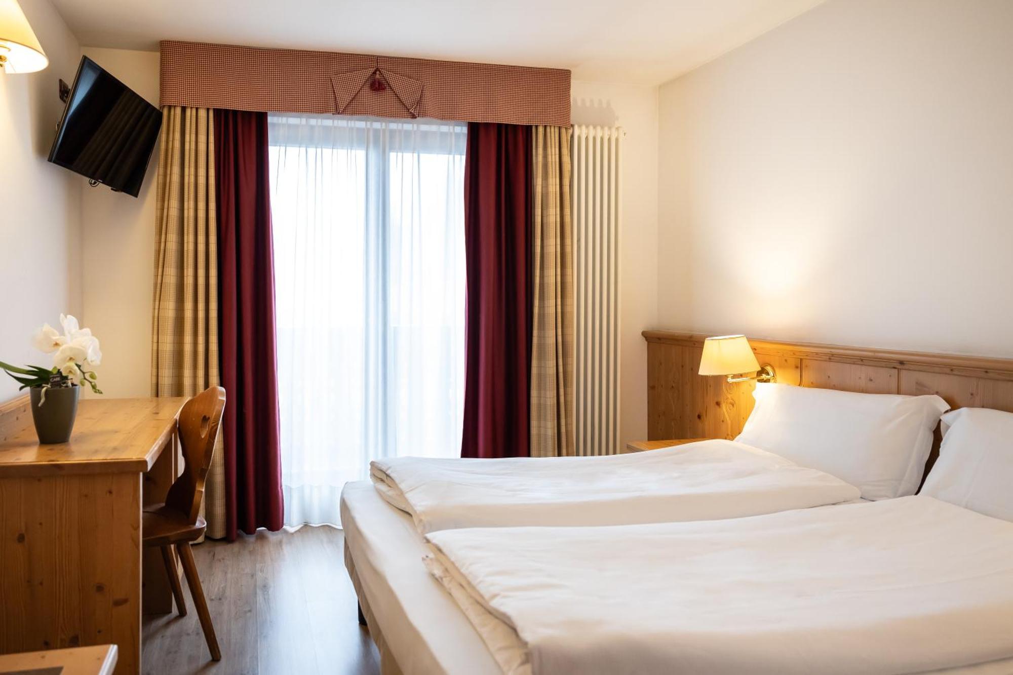 Golf Hotel Folgaria Exterior photo